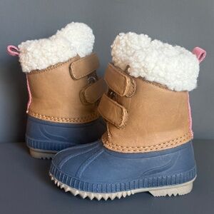 Gap BabyGap Toddler Sherpa Lined Thinsulate Boots NEW Size 5/6